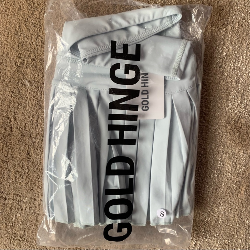 NWT Gold Hinge tennis shirt Small blue
